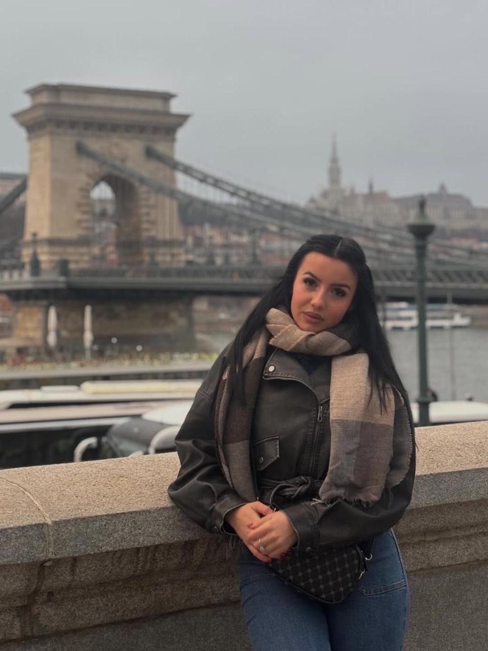 Нет парня или мужа. Олеся. Мне 29 лет. Ищу верность, стабильность. Сама люблю работать и самореализовываться.