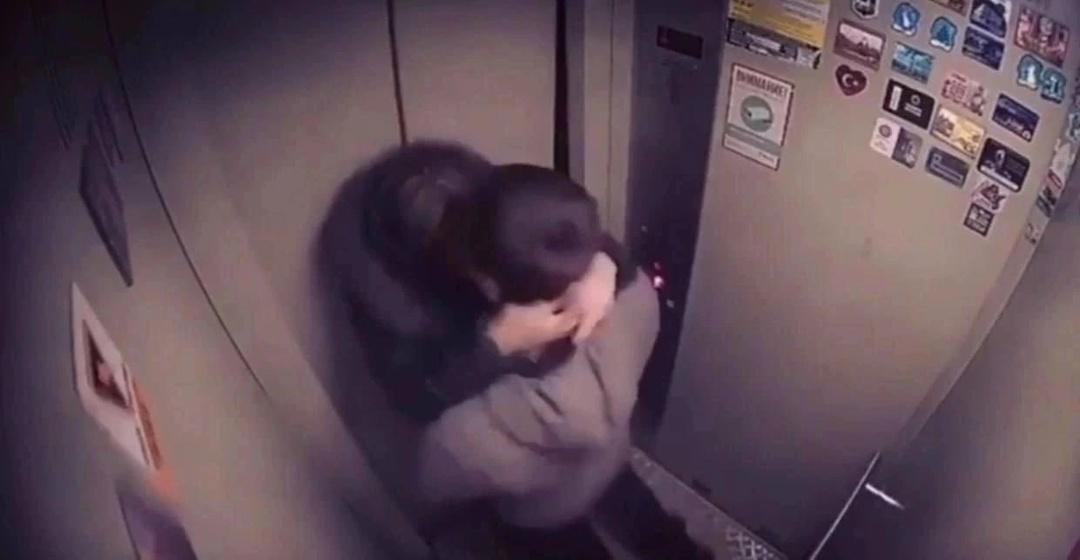 Школьник по шутке раскрыл тайные переписки родителей.