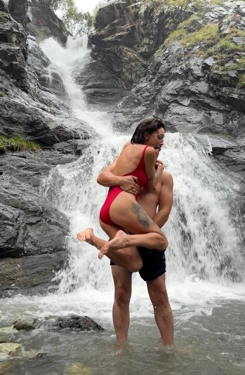 Вернулись к старым добрым временам вместе с Настюшкой Ивлеевой! 🍺🔥