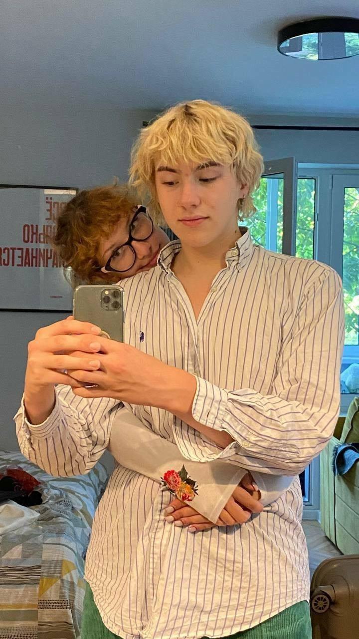 Саша Теслонд изменил Лизе Барашик в их квартире😱