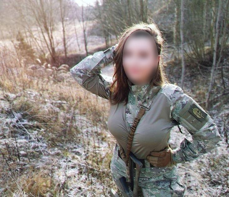 Экс-модель ню сорвалась на СВО, когда её кинул партнёр.