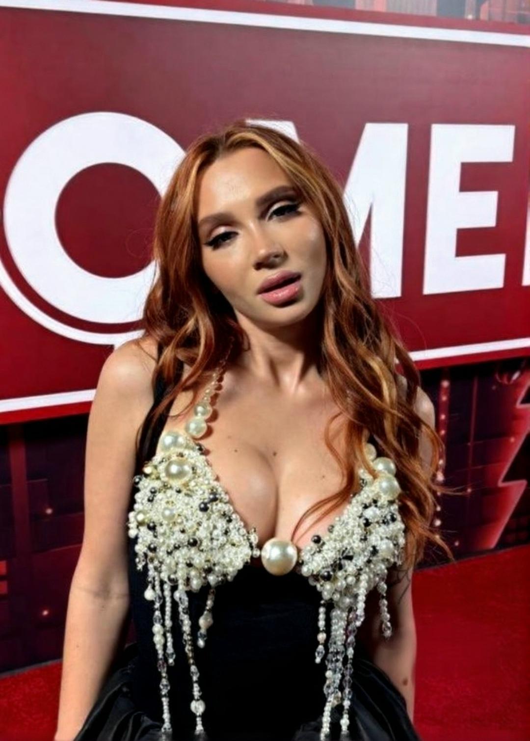 Юлю Годунову подозревают в увеличении груди!