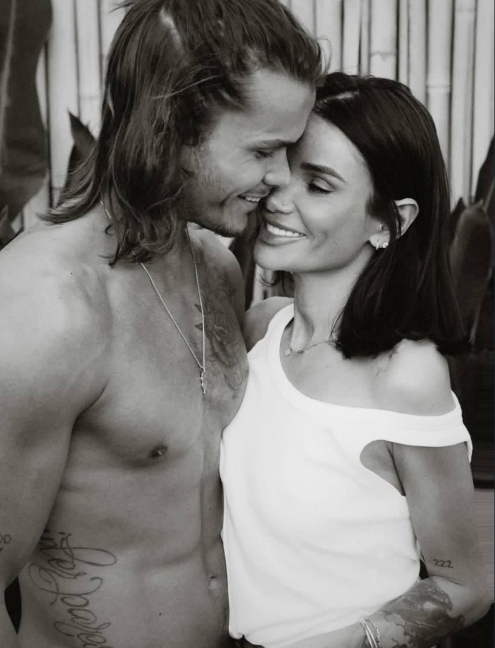 &#10084;️ АЙЗА выходит замуж за мужчину, который младше её на 10 лет