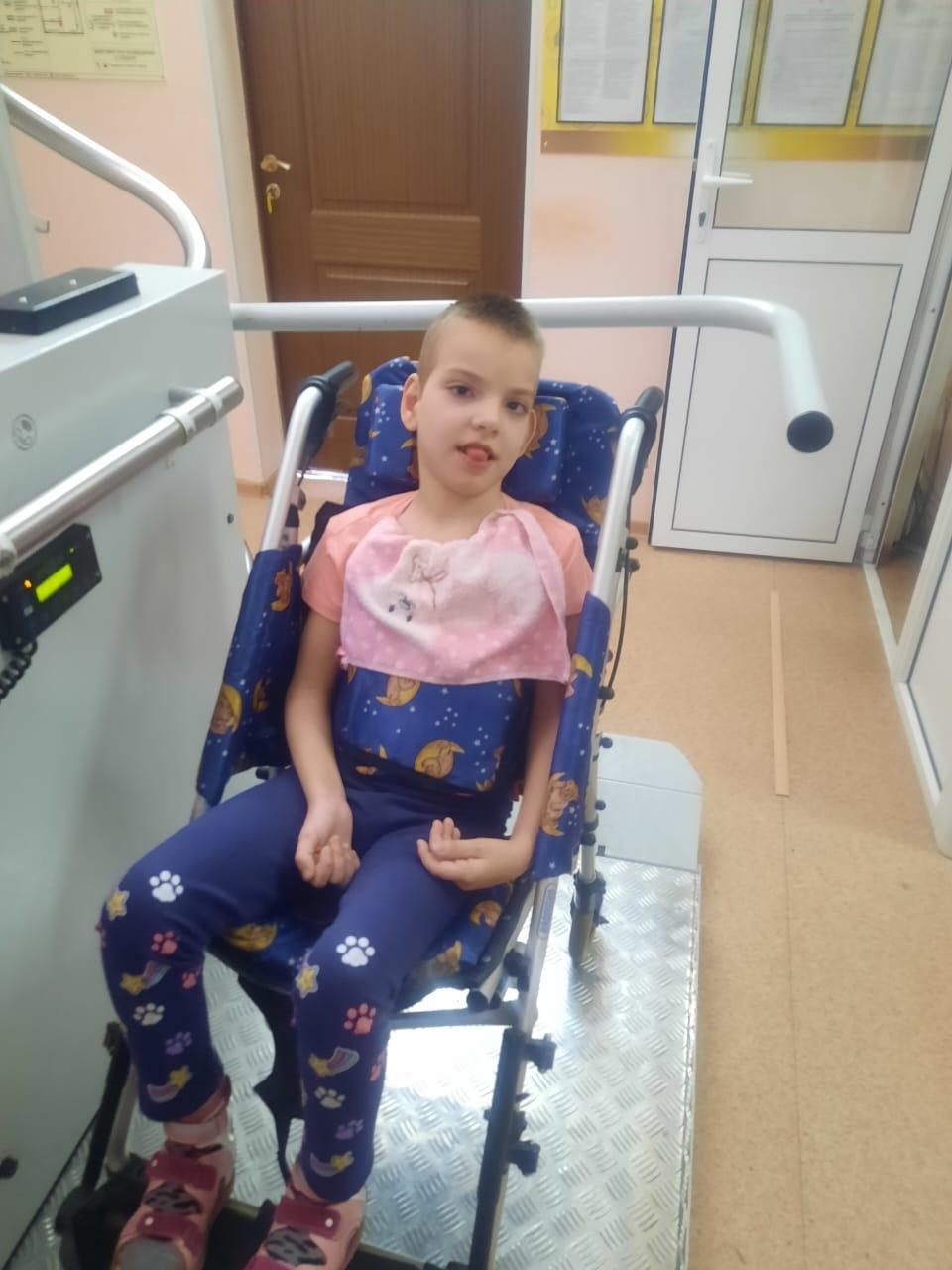 Помогите Владе жить без боли! Семья просит помочь оплатить курс лечения для больной дочки.