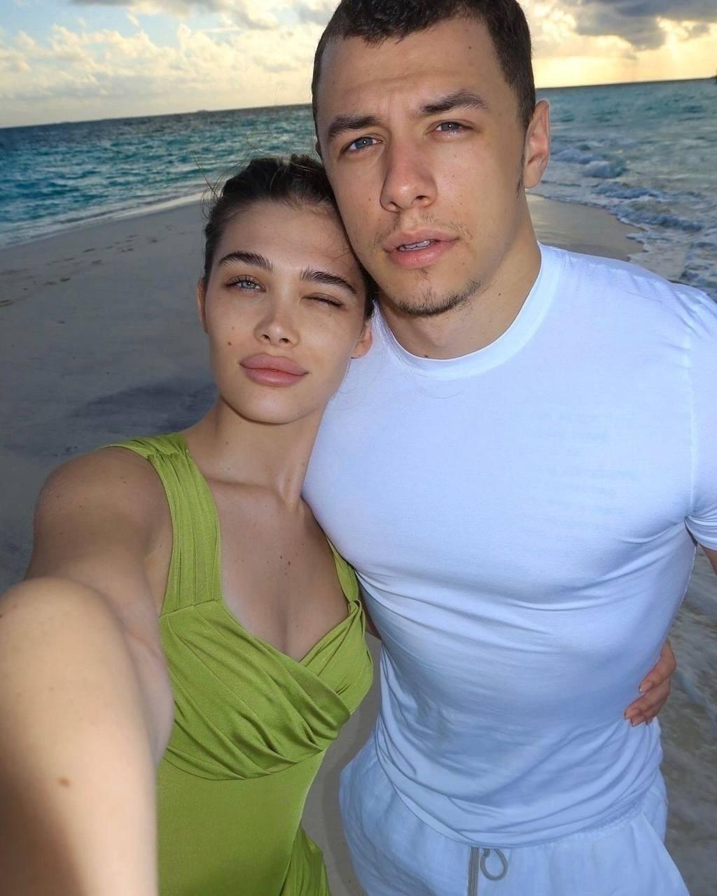 Девушку Макана обвинили в измене рэперу, пока тот находится в армии😳