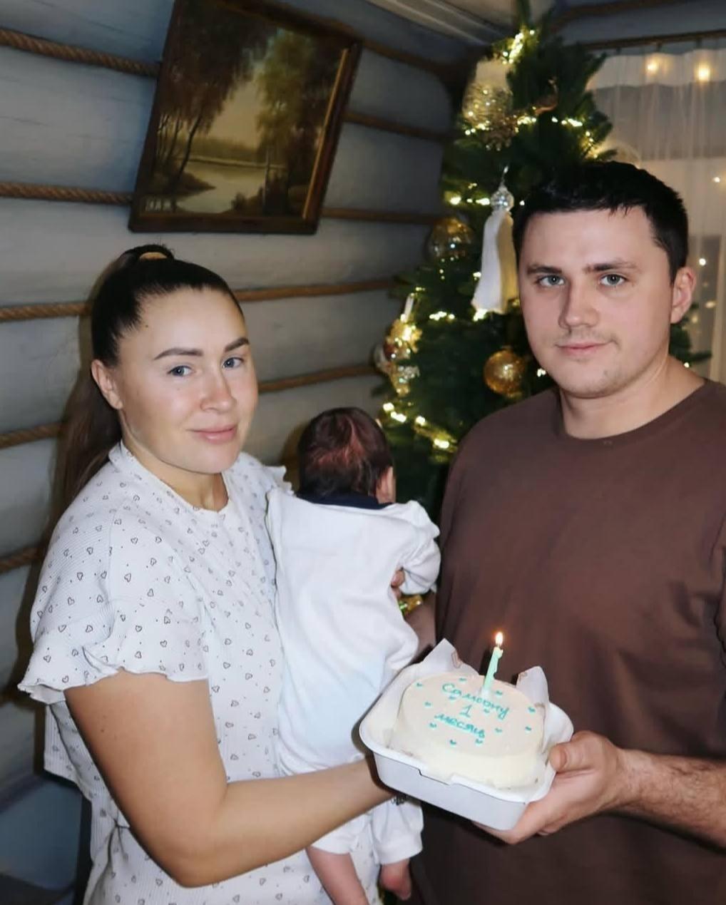 Поворот дня: мама блогерши Вероны родила от молодого мужа и назвала сына Самсоном😳