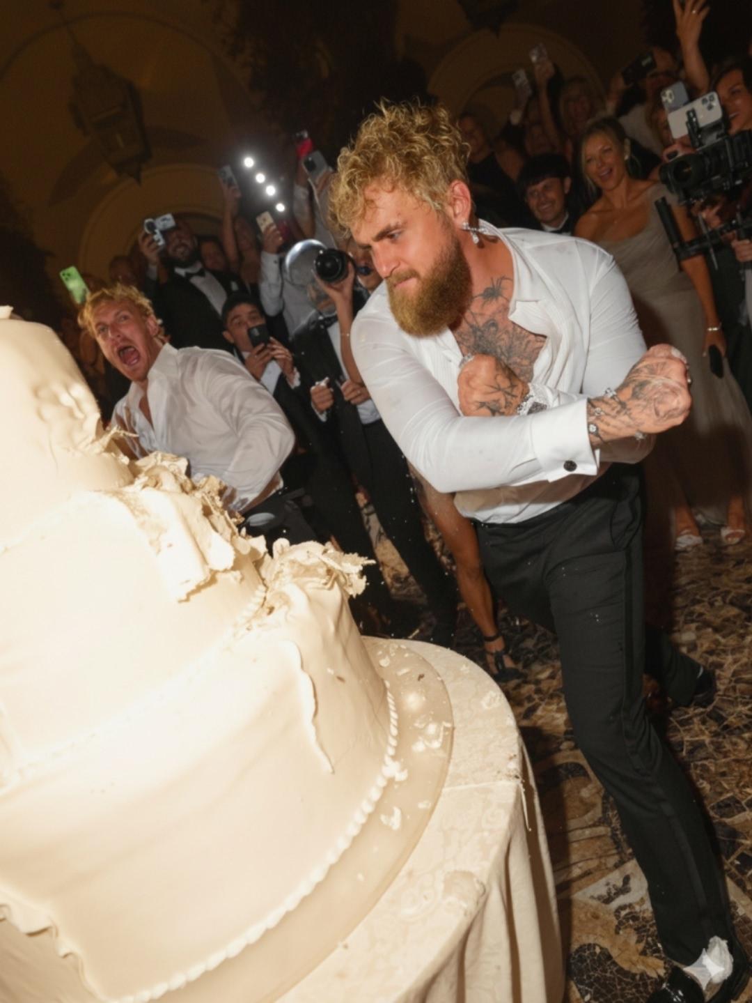 Логан Пол: «Тактика Джейка — это чистый бокс, а его стойкость феноменальна»