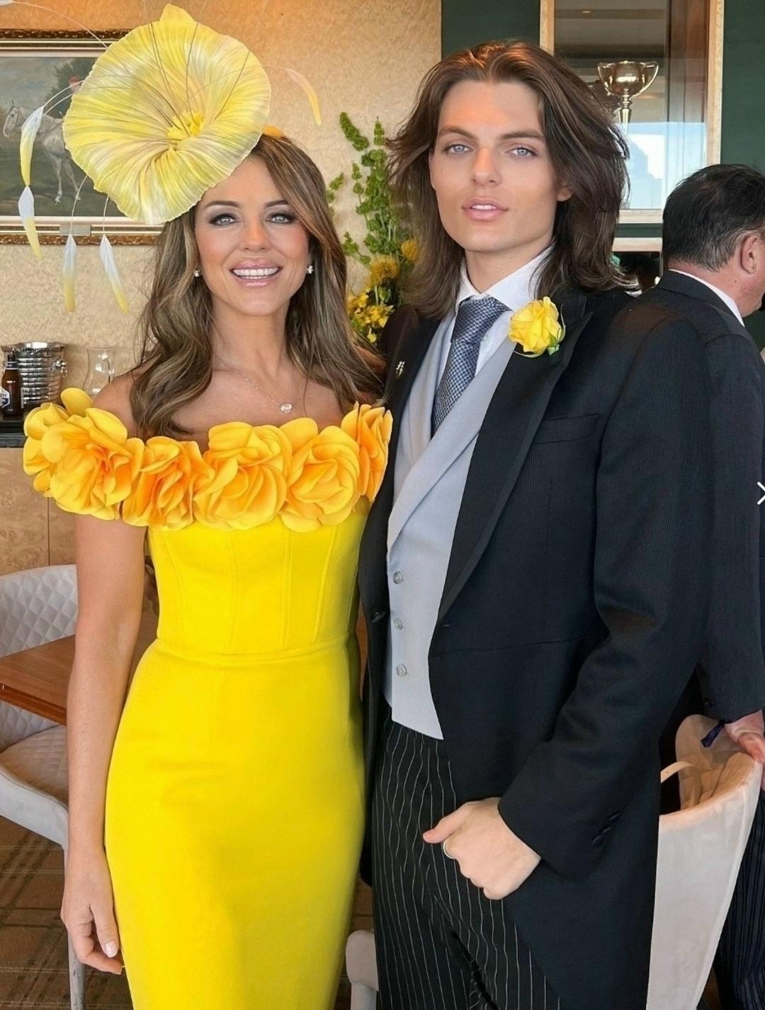 59-летняя Элизабет Херли вышла в свет со своим 22-летним сыном.