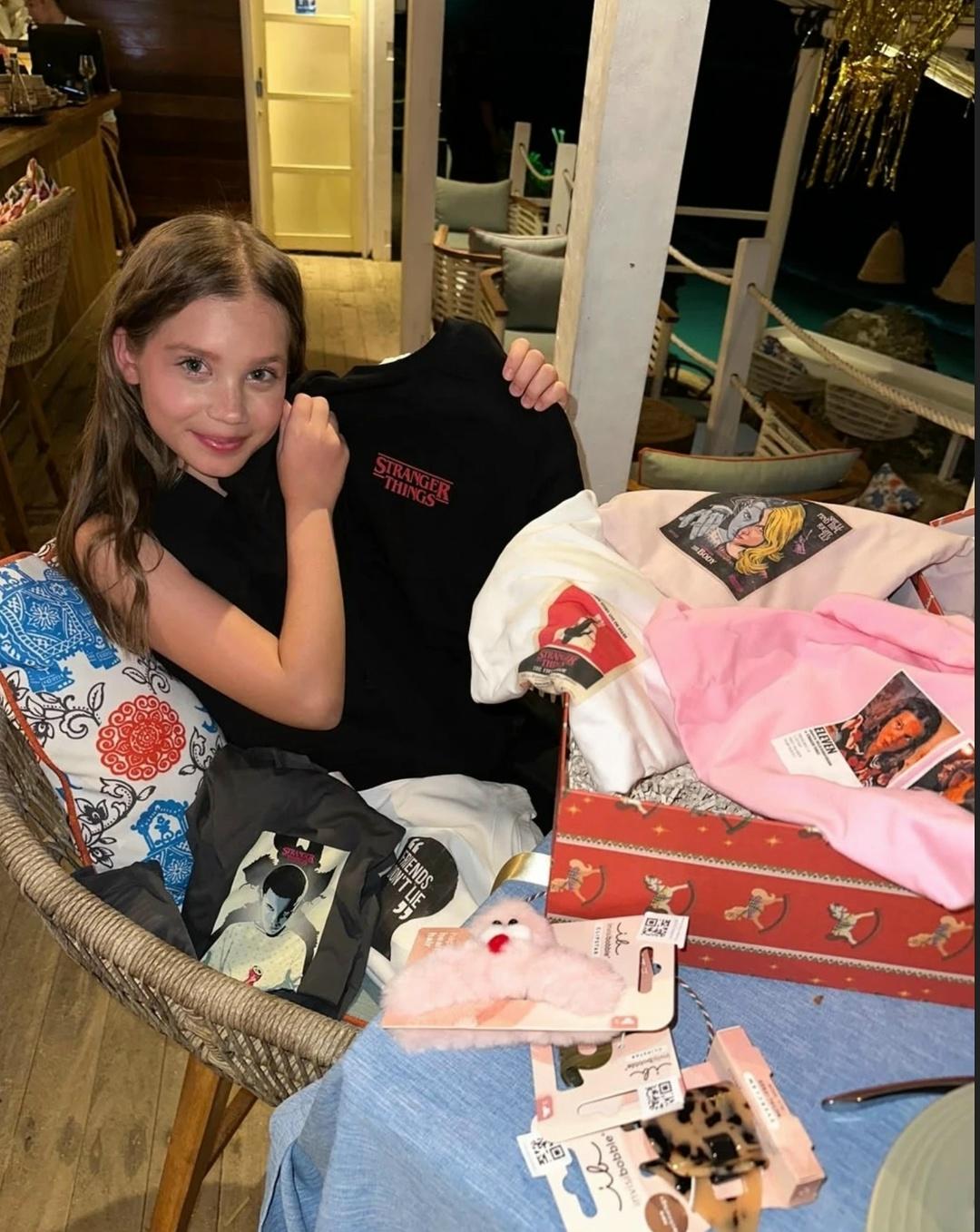 Кристина Асмус поделилась историей о необычном подарке для своей дочери от Гарика Харламова.