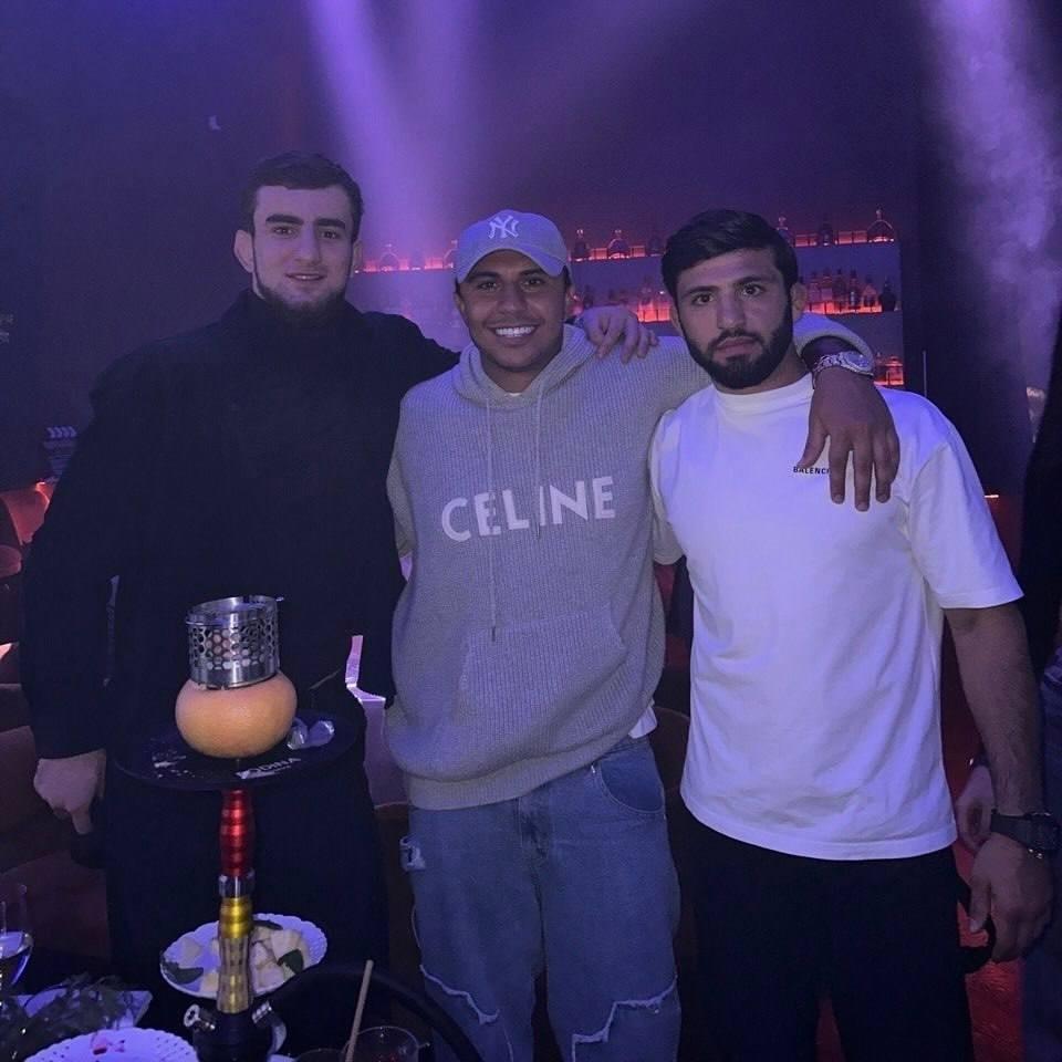 Блогер Субо отныне будет звать на стримы лишь тех, кто физически слабее его.