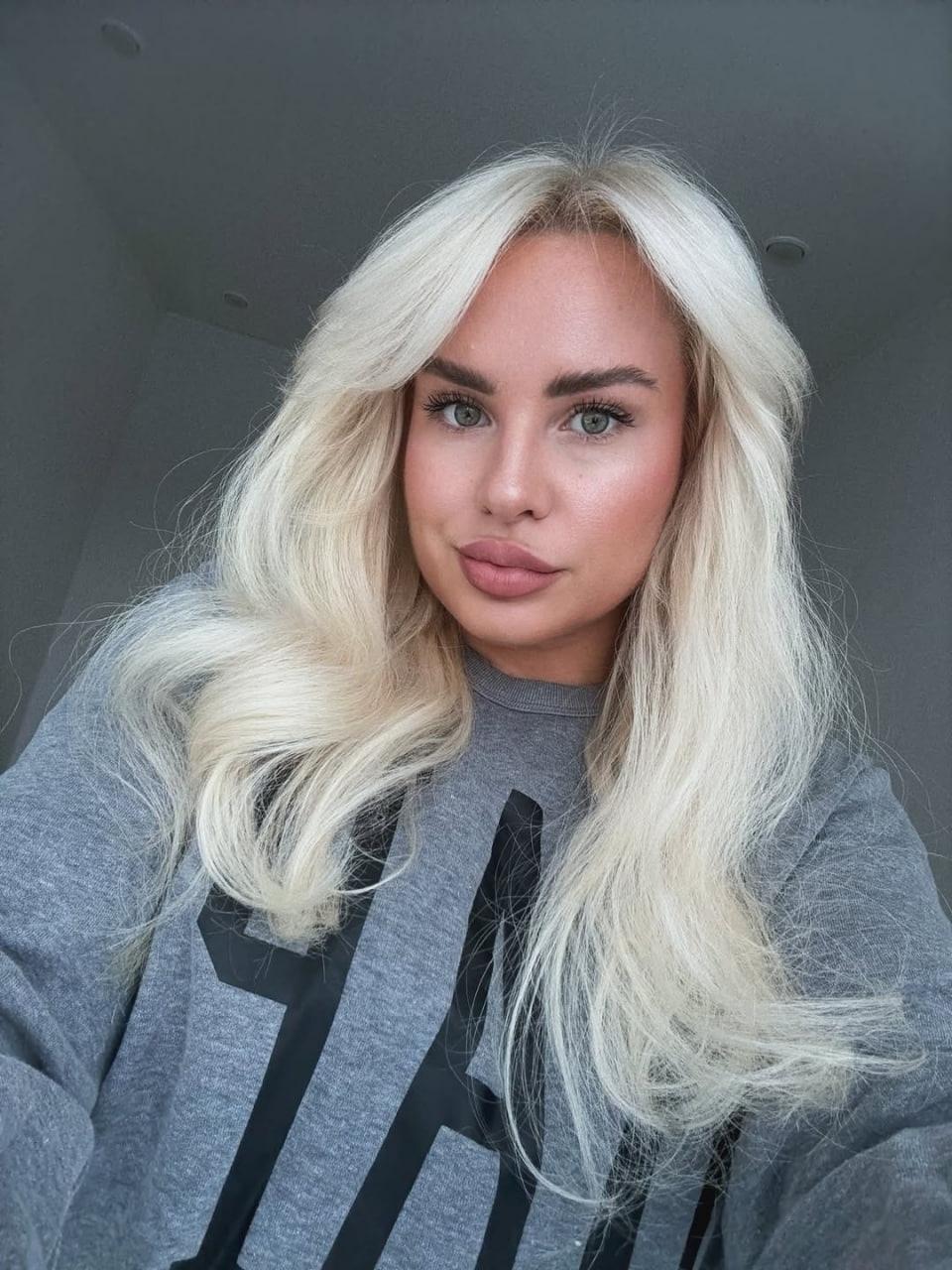 Привет вceм . Аленка