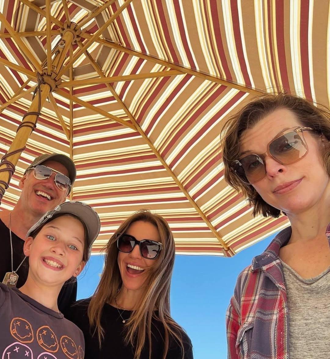 &#10084;️ Мила ЙОВОВИЧ показала подросших дочек